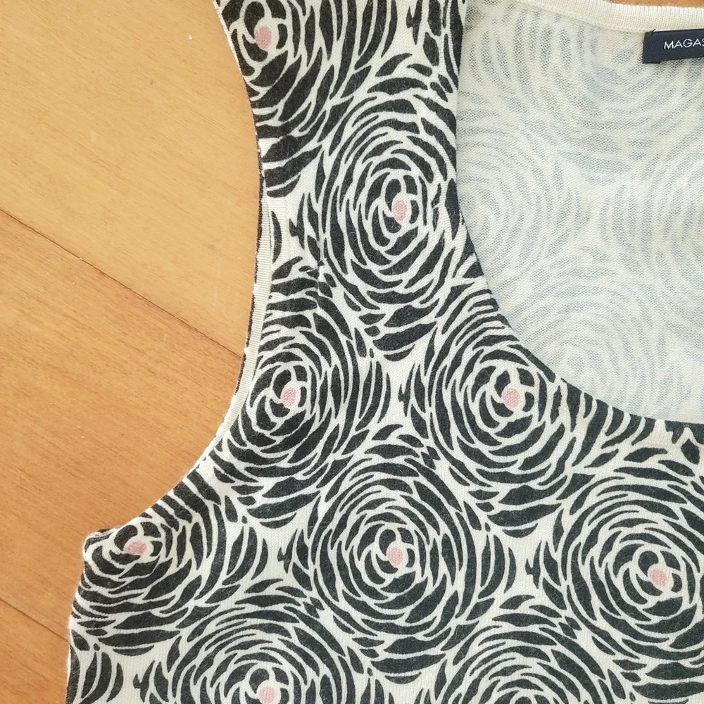 Silk/ Cashmere Black and Cream Floral Tank Top - Picture 5 of 5